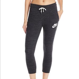 Nike Vintage Gym Capris